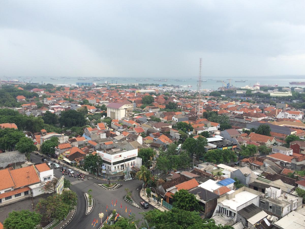 Hotel Khas Gresik Exterior foto